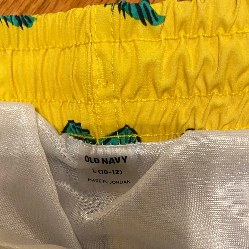 Old Navy swim Shorts in Yellow with Green Palm Design